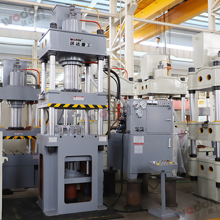 200噸多頂(dǐng)杆拉伸液壓(yā)機（圖2）