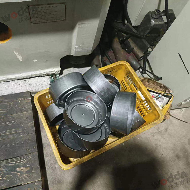 315噸(dūn)上置液壓墊(nian)拉伸液壓機(ji)拉伸産品 315噸(dun)上置液壓墊(nian)拉伸液壓機(jī)拉伸産品