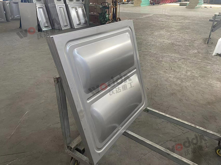 巧(qiǎo)克力水箱(xiāng)闆 巧克力(lì)水箱闆