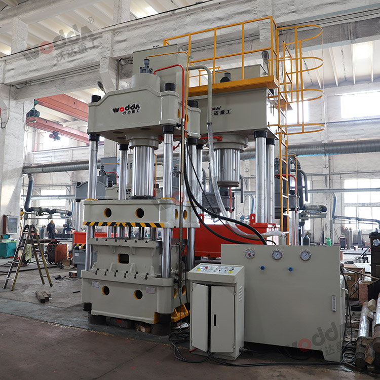 315噸拉伸液(ye)壓機(上置液(yè)壓墊1) 315噸拉伸(shēn)液壓機(上置(zhì)液壓墊1)