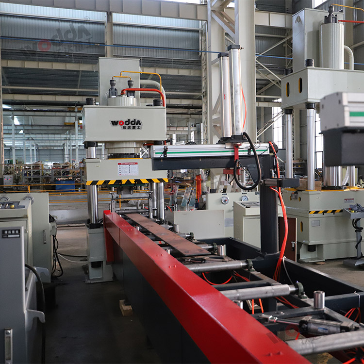 250噸錨杆(gan)托盤液壓機(圖(tu)1) 250噸錨杆托盤液(ye)壓機(圖1)