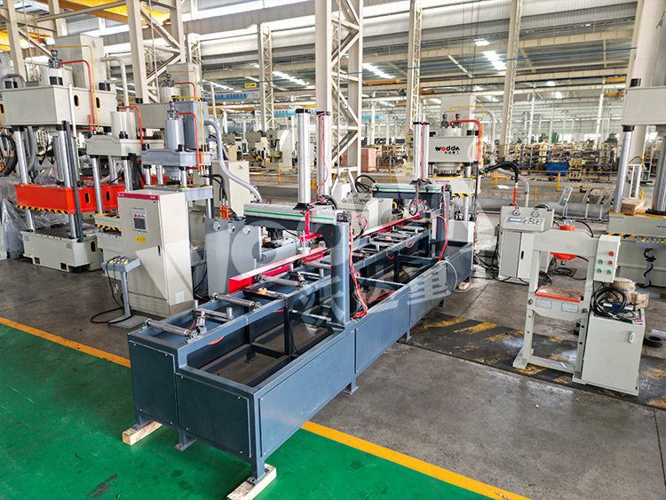 250噸(dūn)錨杆托盤生産(chan)線(圖2) 250噸錨杆托(tuō)盤生産線(圖2)