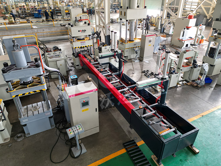 250噸(dun)錨杆托盤生産(chan)線(圖3) 250噸錨杆托(tuo)盤生産線(圖3)