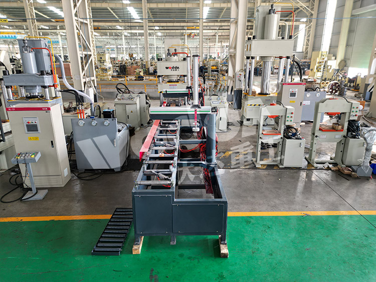 250噸(dūn)錨杆托盤生産(chan)線(圖1) 250噸錨杆托(tuō)盤生産線(圖1)