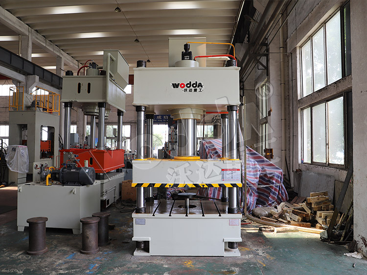 250噸拉伸液壓(ya)機