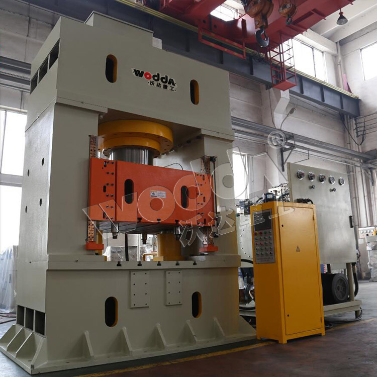 630噸框架(jià)式薄闆(pǎn)拉伸液(ye)壓機 630噸(dūn)框架式(shi)薄闆拉(la)伸液壓(yā)機