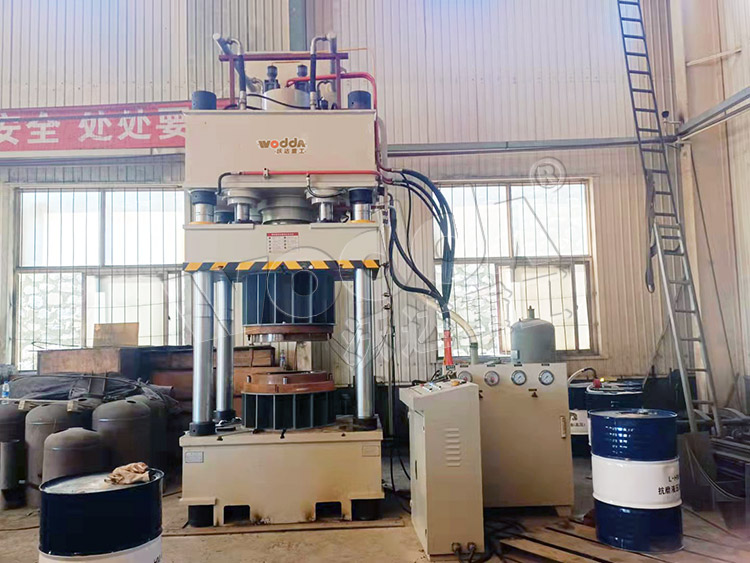 315噸(dun)封頭拉伸(shēn)液壓機 315噸(dun)封頭拉伸(shēn)液壓機