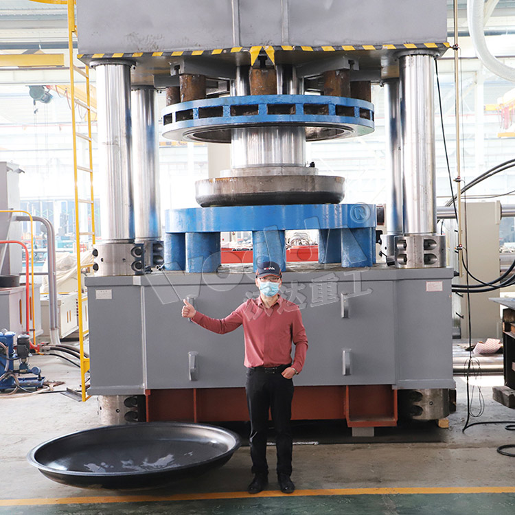 3000噸(dūn)封頭拉伸(shen)液壓機客(ke)戶試機 3000噸(dūn)封頭拉伸(shen)液壓機客(kè)戶試機