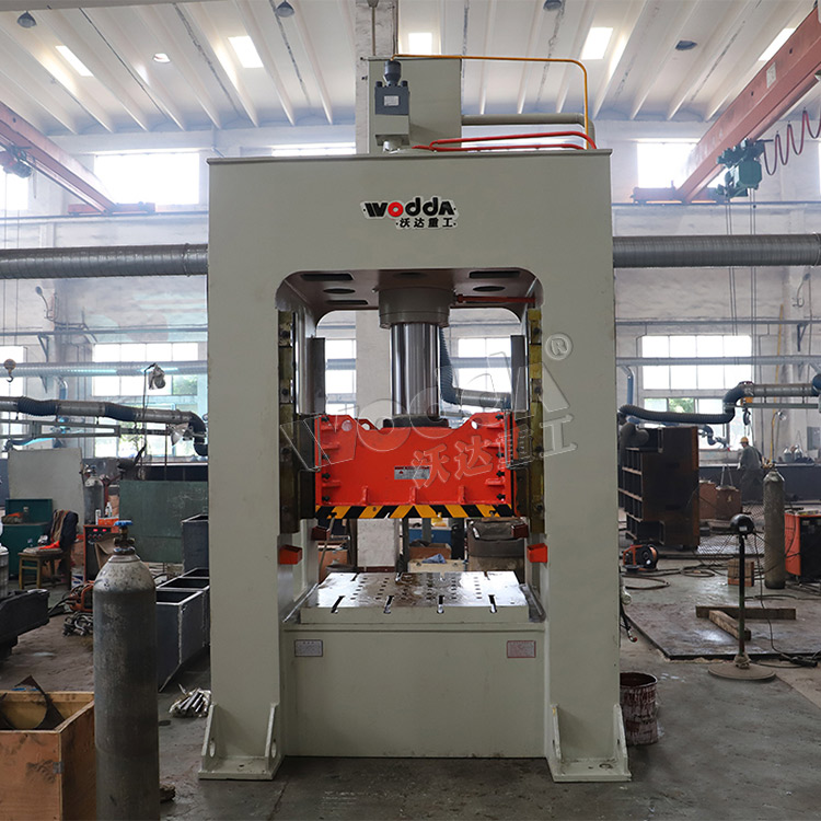 200噸框架式拉(la)伸液壓機 200噸框(kuàng)架式拉伸液壓(yā)機