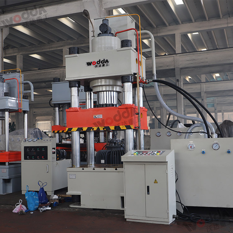 500噸動力電(diàn)池電芯鋁殼拉伸(shēn)液壓機(圖2) 500噸動力(li)電池電芯鋁殼拉(la)伸液壓機(圖2)