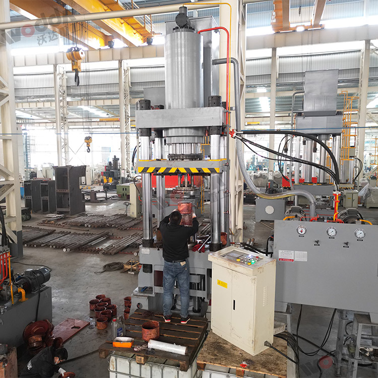 500噸冷(lěng)泵紫銅(tong)内膽深(shen)拉伸液(ye)壓機 500噸(dūn)冷泵紫(zi)銅内膽(dǎn)深拉伸(shēn)液壓機(ji)