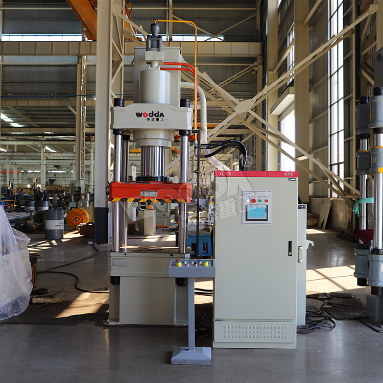 200噸四(si)柱拉伸液(yè)壓機 200噸四(si)柱拉伸液(yè)壓機