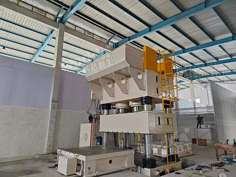 3000噸壓(yā)力機 3000噸(dun)壓力機(ji)