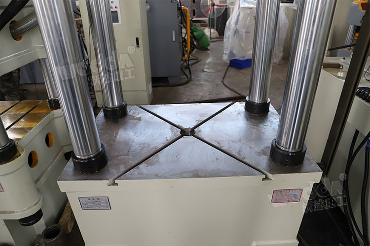 工作台(T型槽) 工作(zuò)台(T型槽)