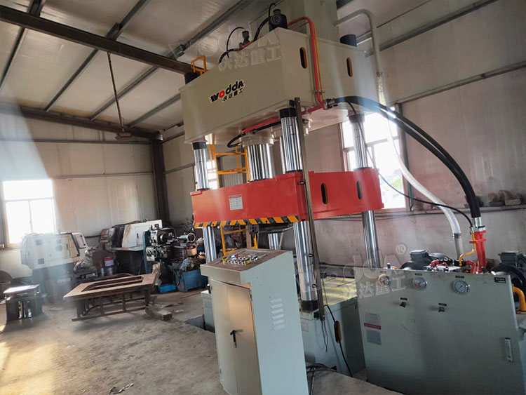 400噸(dun)金屬制品成型(xing)液壓機 400噸金屬(shǔ)制品成型液壓(yā)機