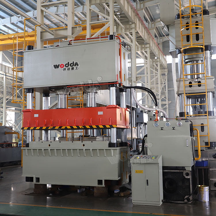 400噸四(si)柱拉伸(shēn)液壓機(jī) 400噸四柱(zhù)拉伸液(yè)壓機