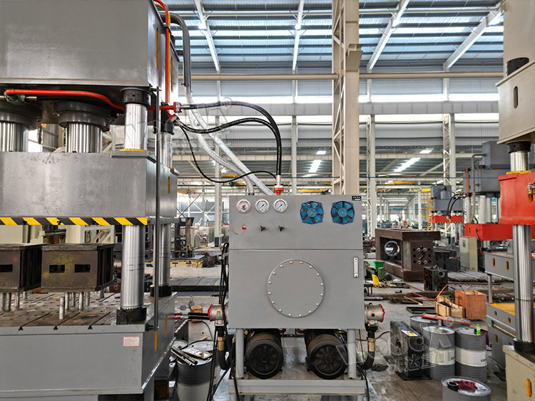 630噸(dūn)拉伸機動力系統(tong) 630噸拉伸機動力系(xi)統