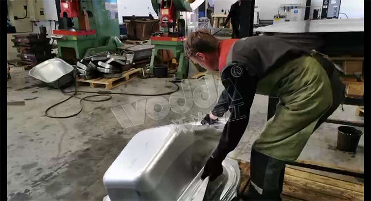 小推車車(che)鬥壓制樣品 小(xiǎo)推車車鬥壓制(zhì)樣品