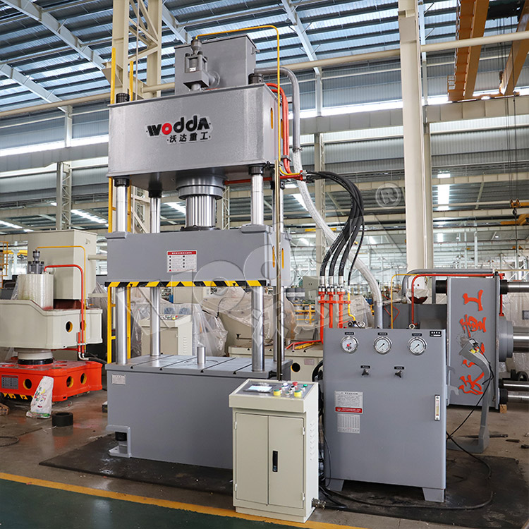 200噸标準(zhǔn)型四柱拉伸液壓(yā)機 200噸标準型四柱(zhu)拉伸液壓機