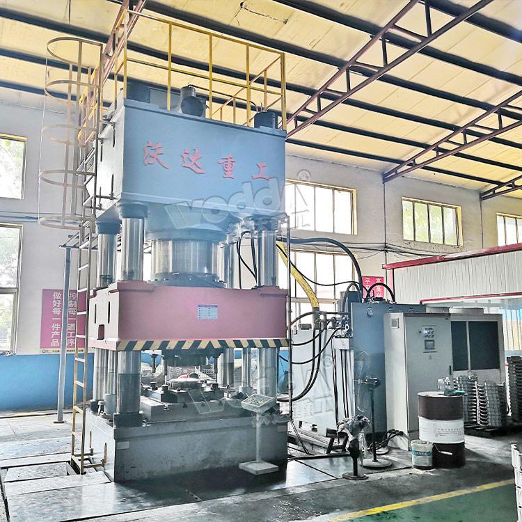 2000噸(dūn)四柱液壓(yā)機 2000噸四柱(zhù)液壓機