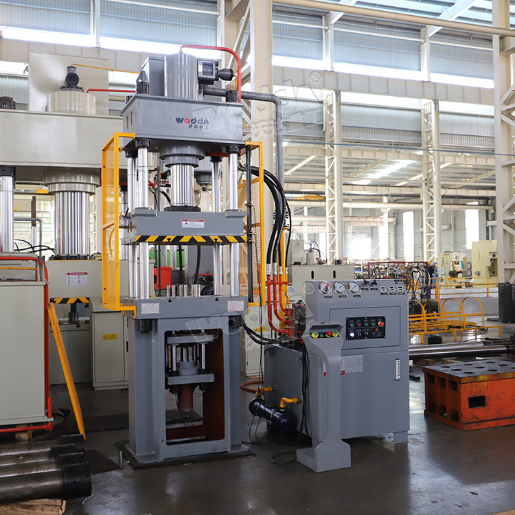 100噸四柱(zhu)拉伸機 100噸(dūn)四柱拉伸(shēn)機