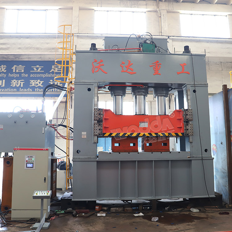 1000噸(dun)框架式(shi)薄闆拉(lā)伸液壓(ya)機 1000噸框(kuang)架式薄(báo)闆拉伸(shēn)液壓機(jī)