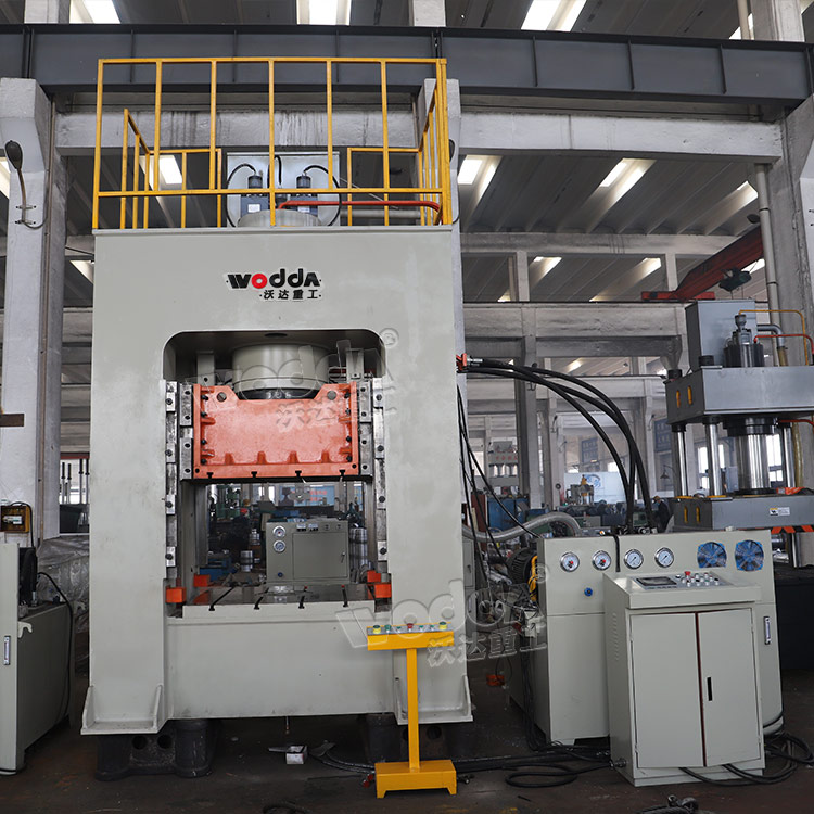 500噸框架式液(yè)壓機