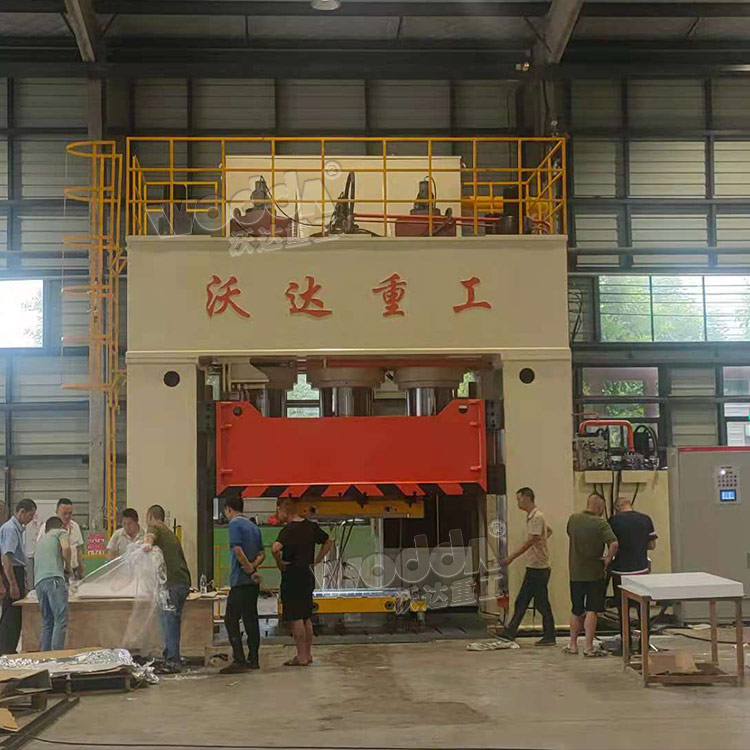 2000噸(dun)框架式液壓機