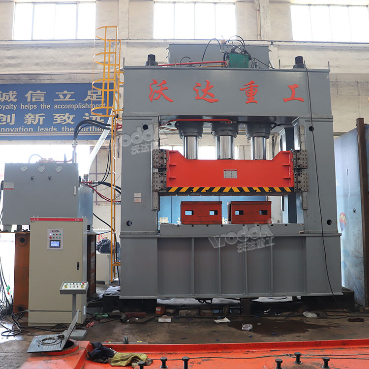 1000噸(dūn)框架式液壓(ya)機車間現貨(huo)