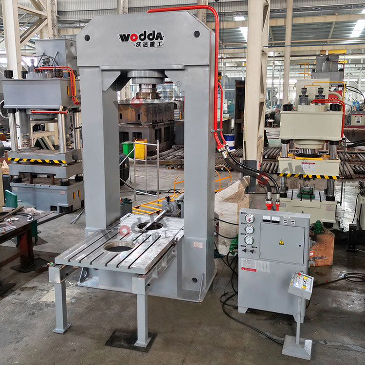 電(dian)機軸承壓(yā)裝液壓機(jī) 電機軸承(chéng)壓裝液壓(yā)機