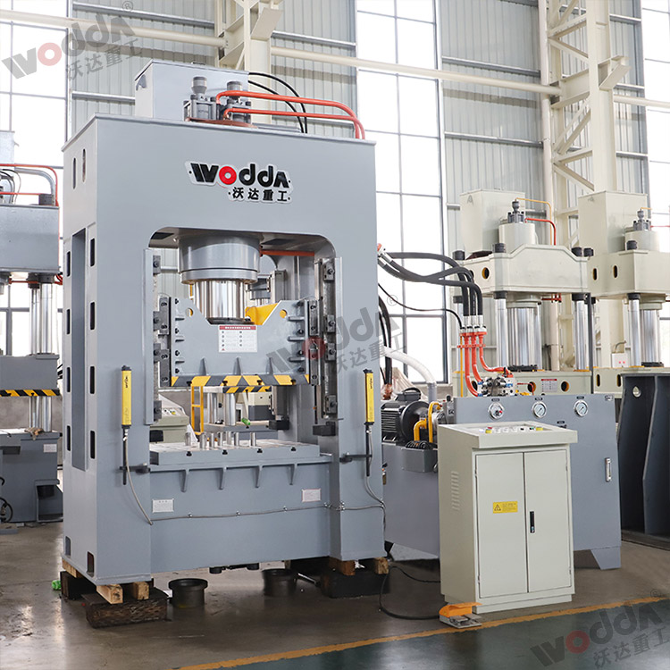 315噸(dun)框架液(ye)壓機 315噸(dun)框架液(ye)壓機