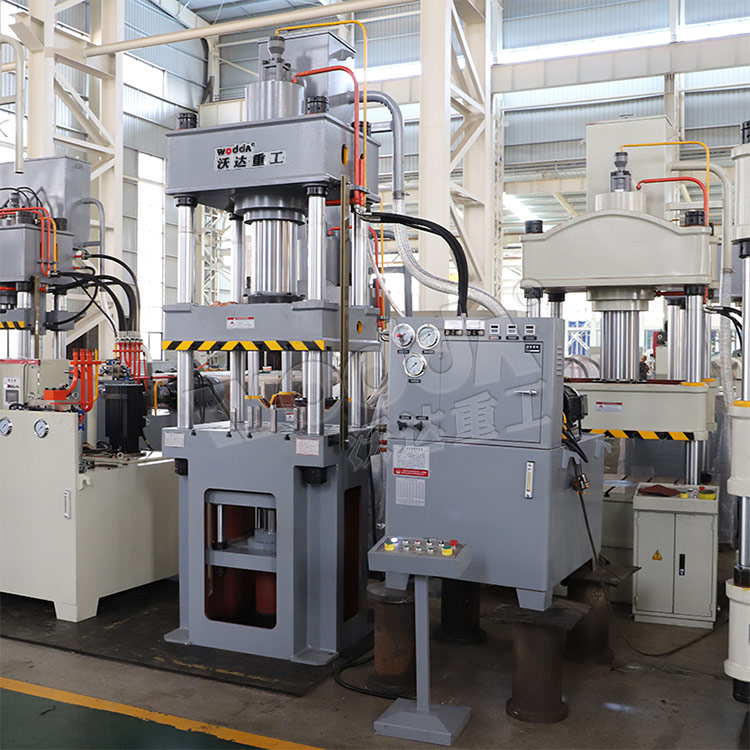 200噸液壓墊拉伸(shen)機