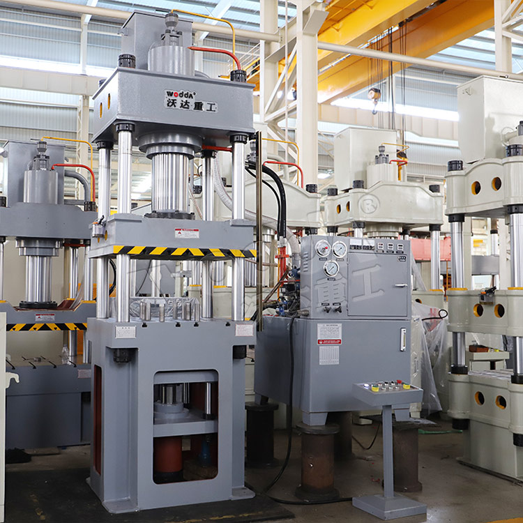 200噸三梁四柱(zhu)拉伸機