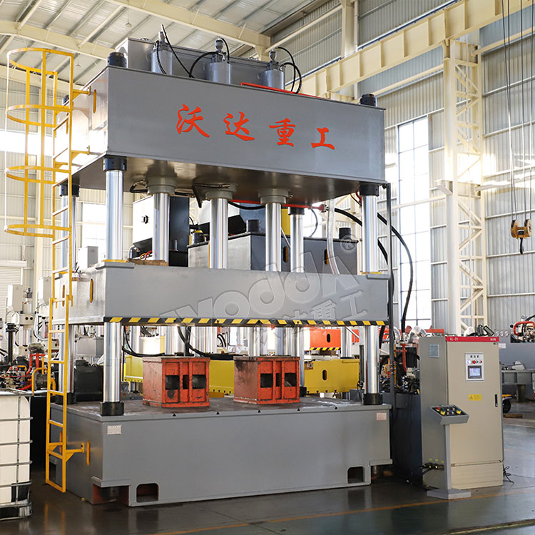 315噸(dūn)汽車内飾(shi)件專用液(yè)壓機 315噸汽(qì)車内飾件(jian)專用液壓(ya)機