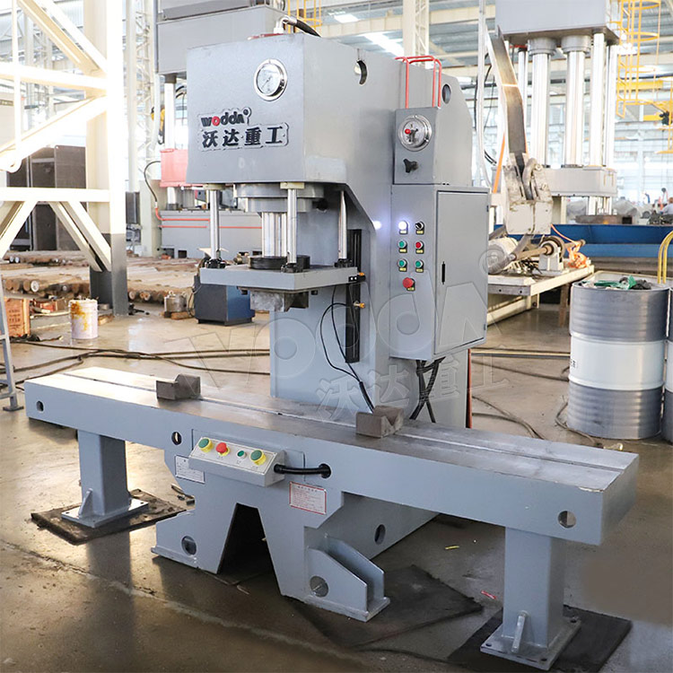 63噸單(dān)臂校直液壓機(jī) 63噸單臂校直液(ye)壓機