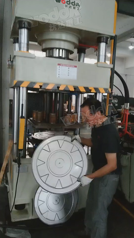 消(xiāo)防水帶纏(chan)繞機側闆(pan)成品