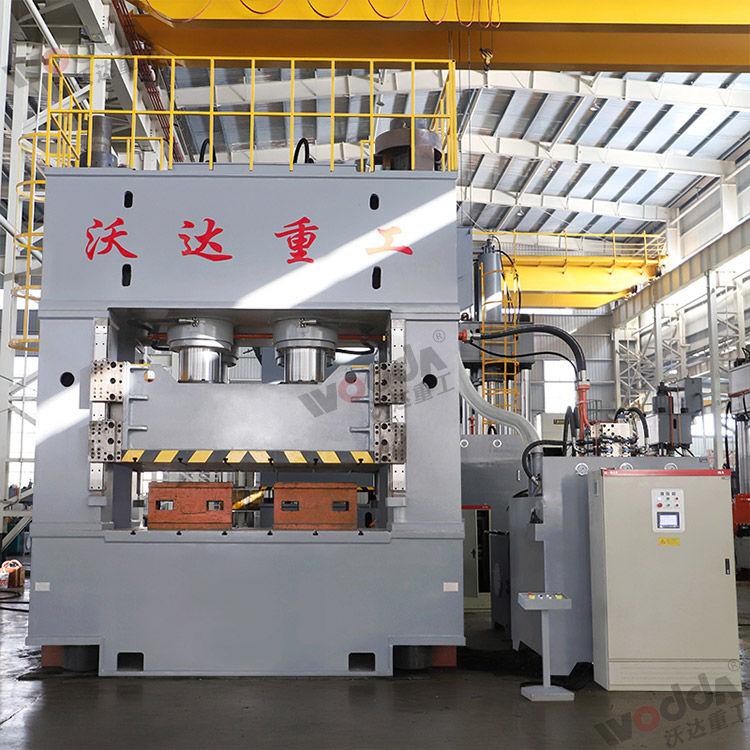 2000噸(dun)框架液(yè)壓機 2000噸(dūn)框架液(yè)壓機