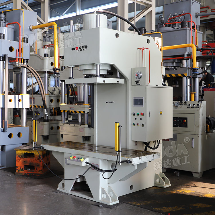 200噸(dun)液壓校直機