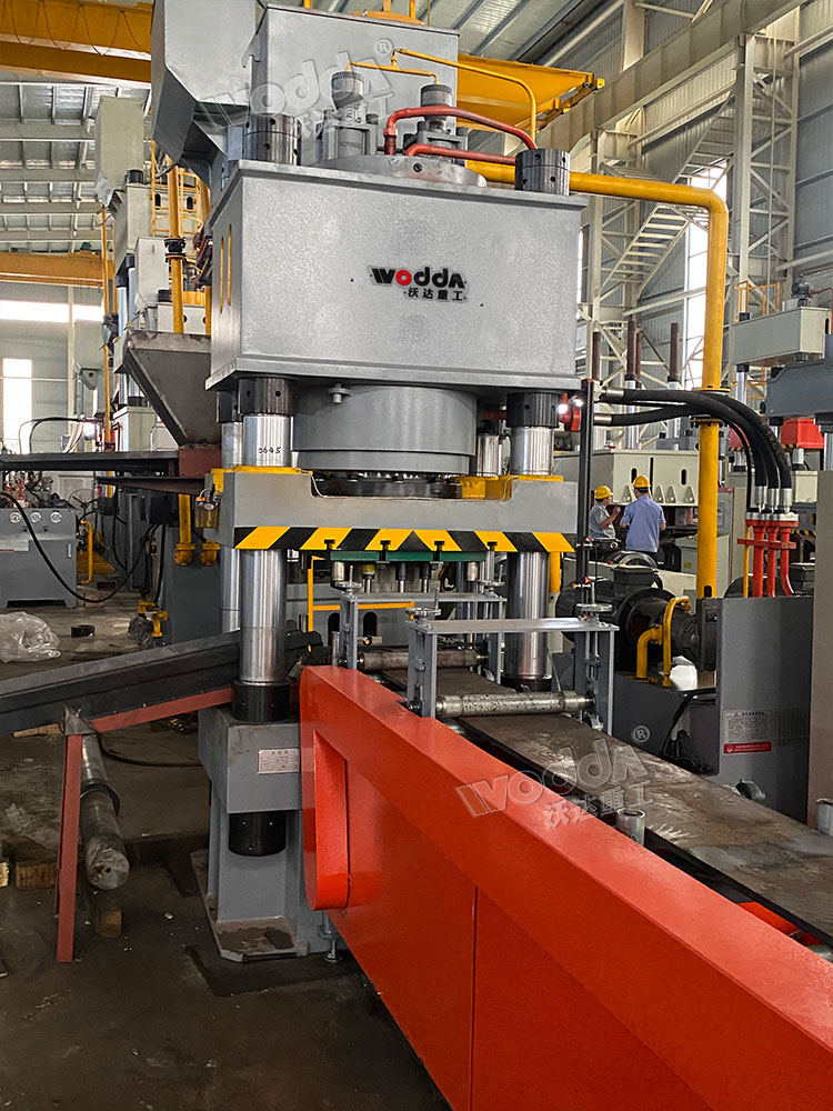 500噸(dūn)四柱液(yè)壓機 500噸(dun)四柱液(ye)壓機