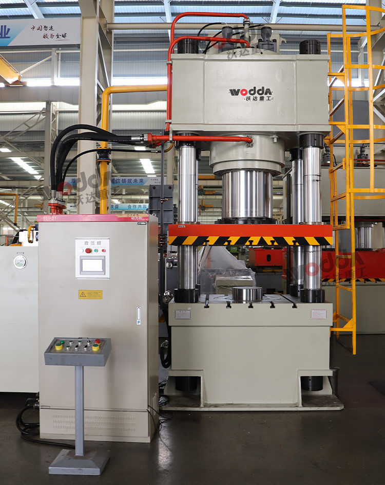 快(kuài)速800噸四(sì)柱液壓(yā)機 快速(sù)800噸四柱(zhu)液壓機(jī)