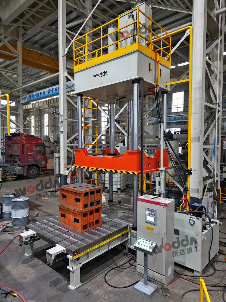 200噸四柱液(yè)壓機 200噸四柱液壓(yā)機