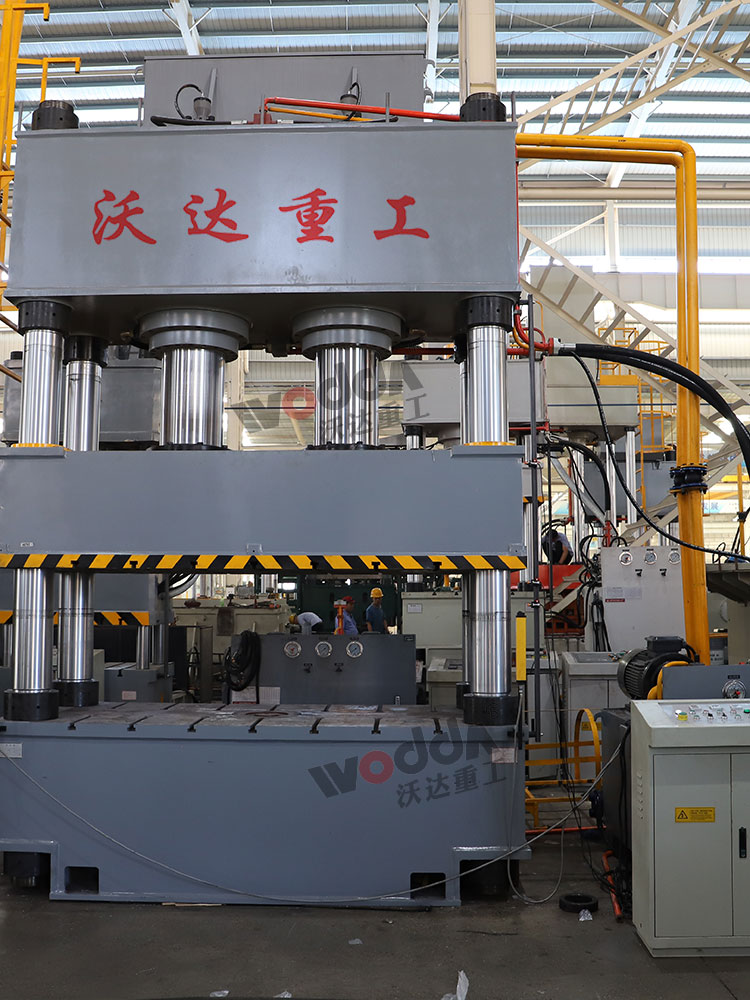 雙缸800噸(dun)四柱液壓(ya)機 雙缸800噸(dun)四柱液壓(ya)機