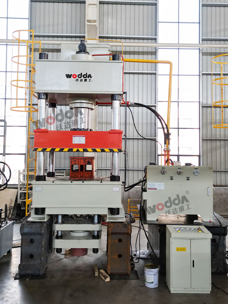 500噸(dun)液壓墊拉伸(shēn)機