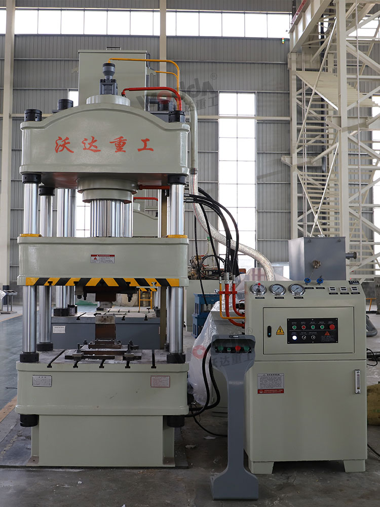 200噸(dun)三梁四柱液(yè)壓機(粉末成(cheng)型液壓機) 200噸(dūn)三梁四柱液(yè)壓機(粉末成(chéng)型液壓機)