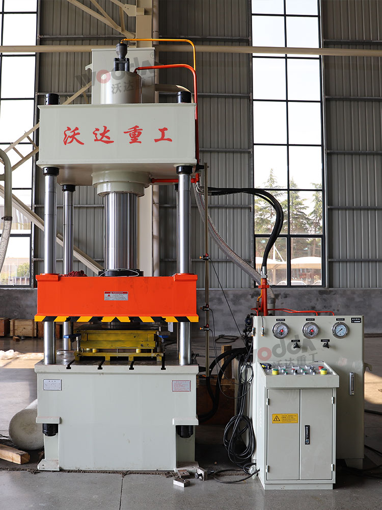 200噸三梁(liáng)四柱沖壓機(jī) 200噸三梁四柱(zhù)沖壓機