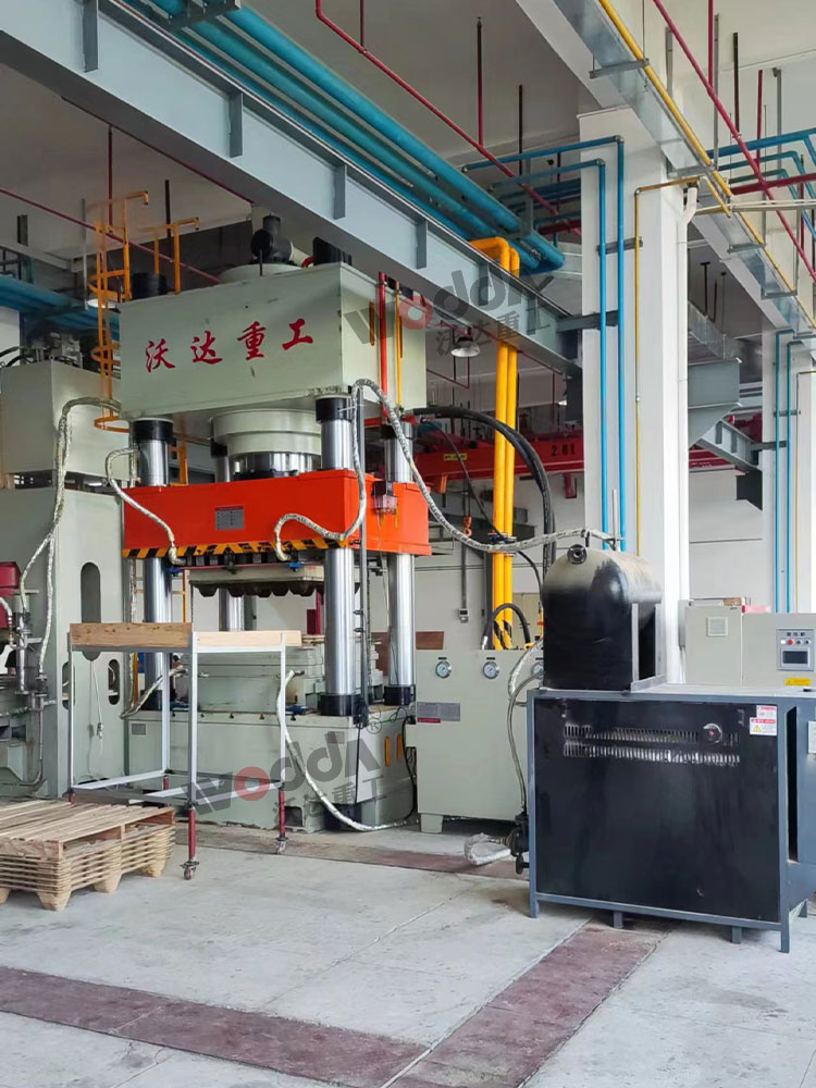 1000噸四柱液(yè)壓機 1000噸四(sì)柱液壓機(ji)