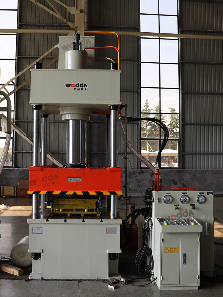 200噸四柱液壓(ya)機 200噸四柱液壓機(ji)