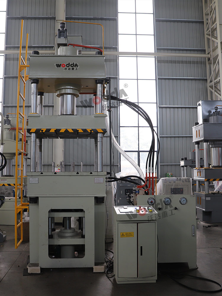 200噸液壓(ya)頂拉伸機 200噸(dun)液壓頂拉伸(shen)機