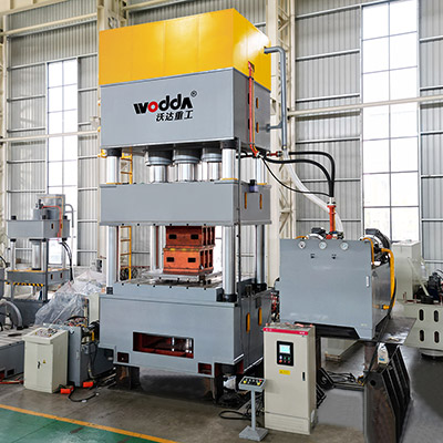 1500噸四柱(zhù)拉伸液(ye)壓機