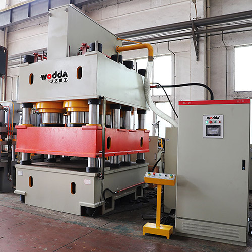 防盜(dao)門闆壓(yā)花機